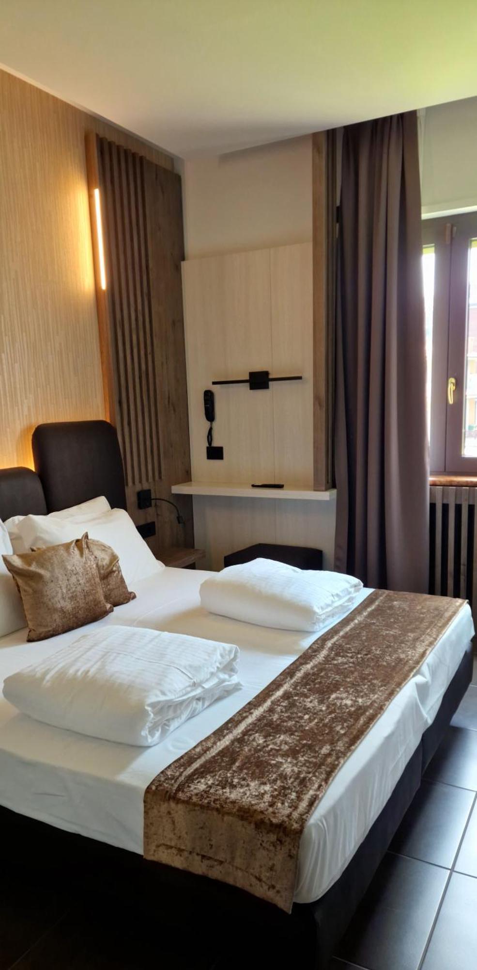 Albergo Ristorante Papa Peschiera del Garda Dış mekan fotoğraf